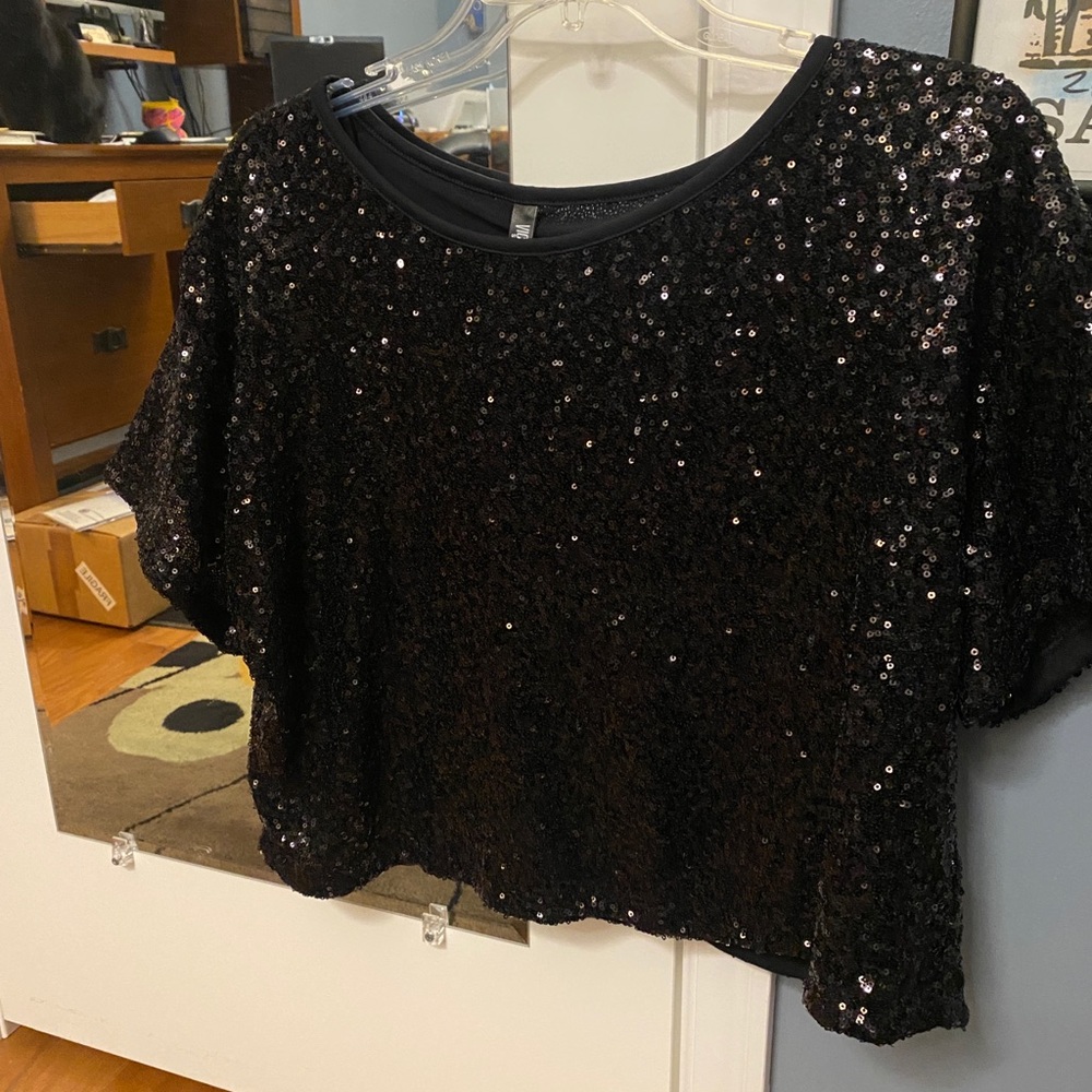 Victoria’s Secret Black sequin crop top